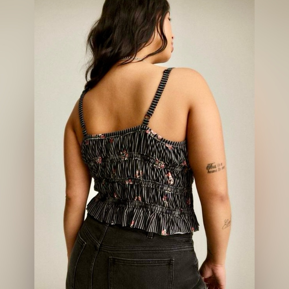 Torrid Festi Black Floral Smocked Crop Cami - Size 3X - NWT! - Picture 5 of 11